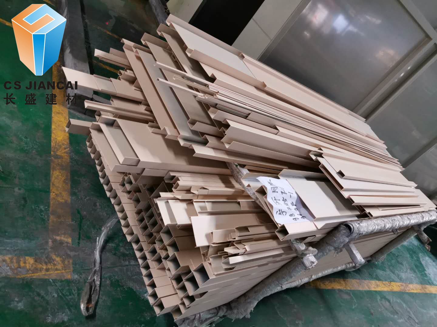 長(zhǎng)盛建材鋁單板車(chē)間1